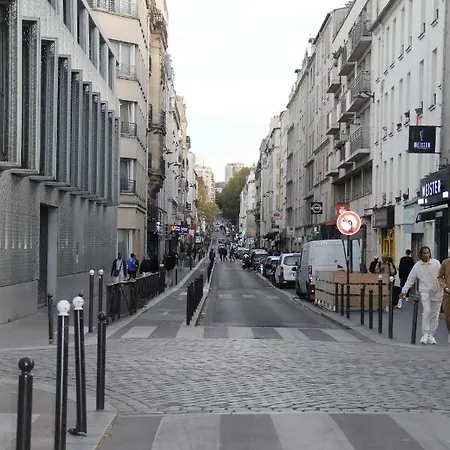 Paris' Premium Romantic *