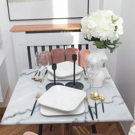 Paris' Premium Romantic Апартаменты Париж