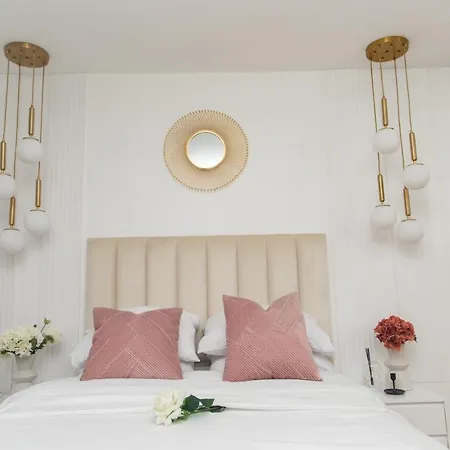 Paris' Premium Romantic Apartment *