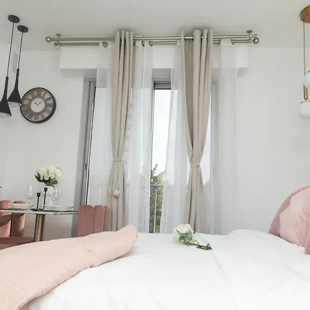 Paris' Premium Romantic アパート パリ