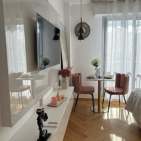 아파트 Paris' Premium Romantic 파리