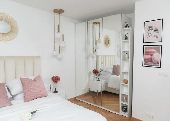 Paris' Premium Romantic