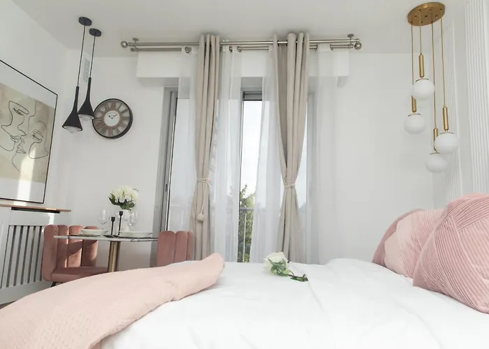 Paris' Premium Romantic アパート パリ