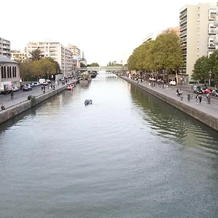 Paris' Premium Romantic